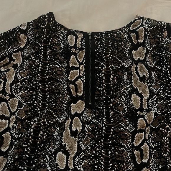 Vero Moda animal print satin top - Picture 3 of 4